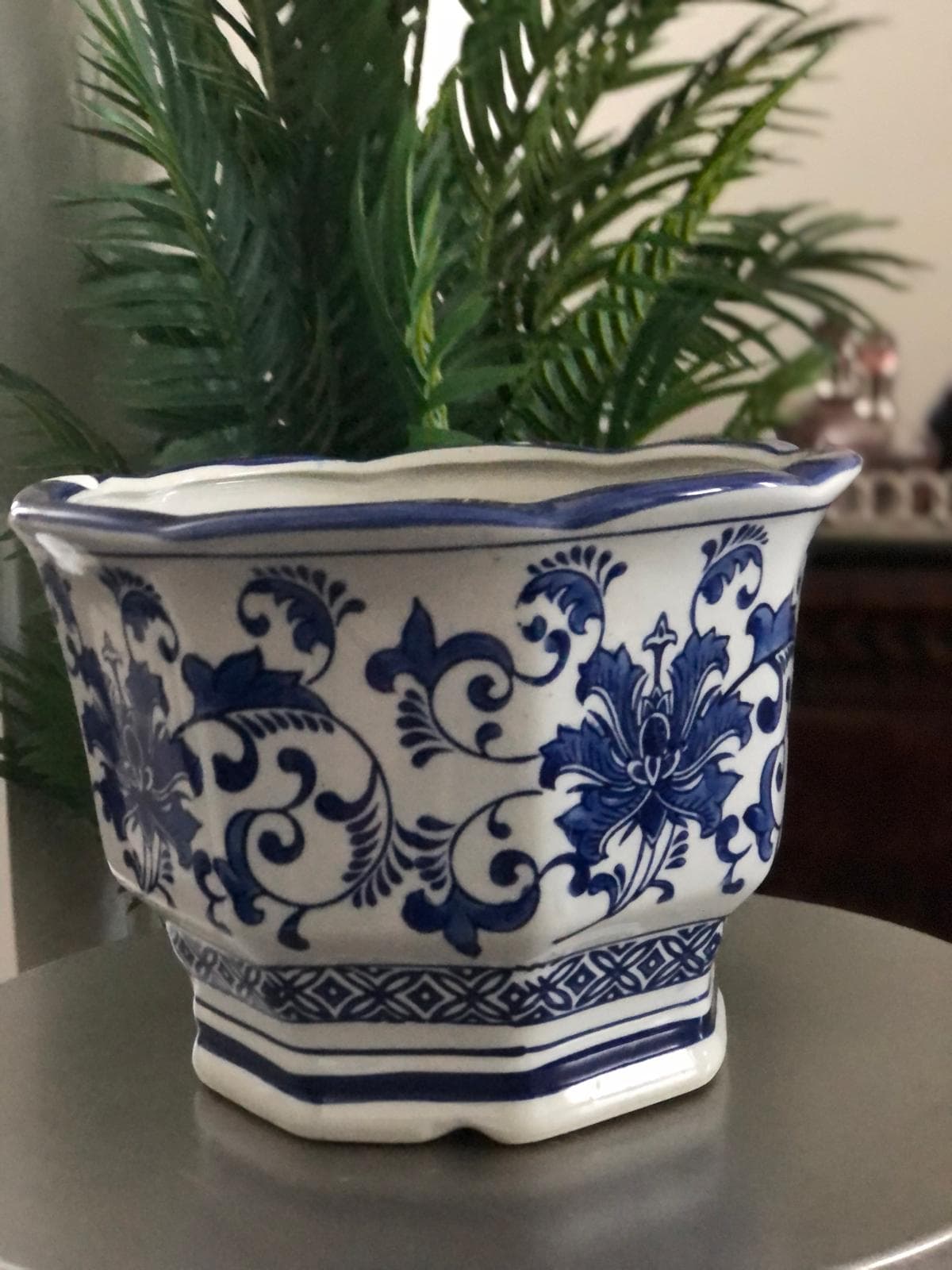 Mavi Beyaz Desenli Orta Seramik Saksı 22x17cm