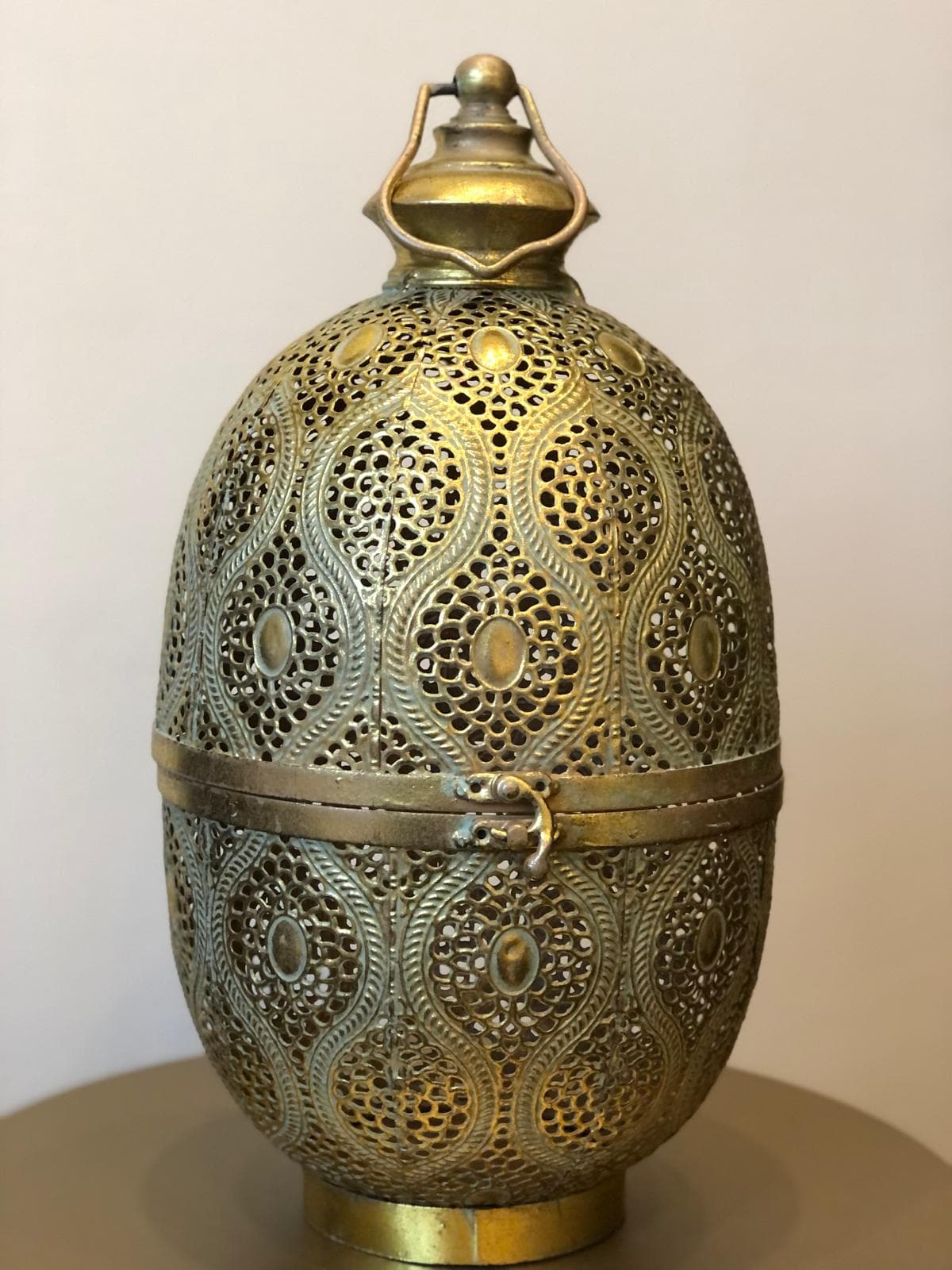 Gold Desenli Mumluk 40cm